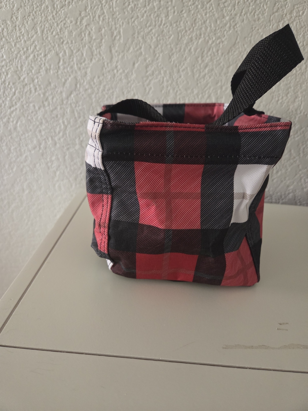 thirty-one Red and Black Plaid Little Carryall